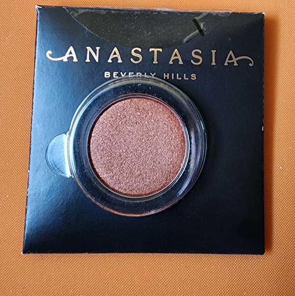 Anastasia Eyeshadow Rose Gold - Picture 3 of 3